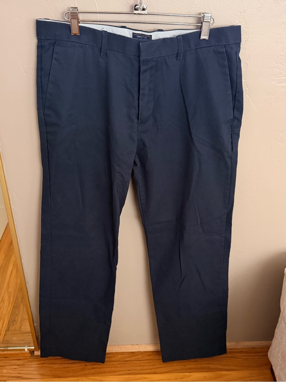 GAP Men's Dark Navy Chino Pants Wrinkle Resistant Straight Fit Waist 33 #467